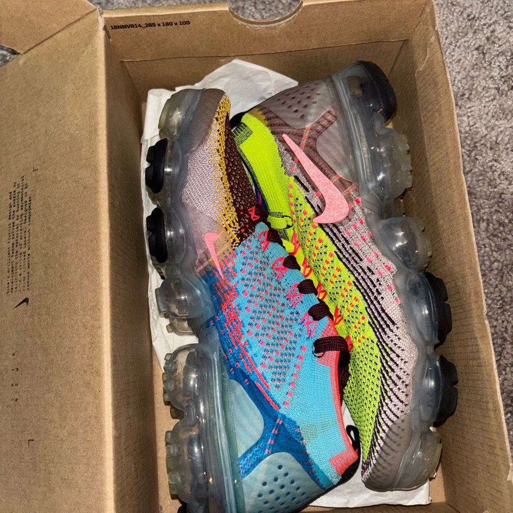 Nike Air VaporMax FK 2 Random Sneakers